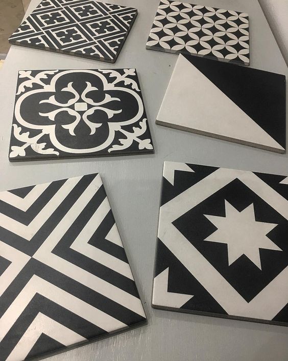 Mandarine stone- graphic tiles bw3